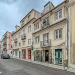 Rent 3 bedroom apartment in lisbon