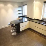 Rent 3 bedroom flat in North West England