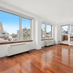 Rent 3 bedroom apartment in Manhattan