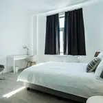 Rent a room of 350 m² in brussels