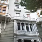 Rent 4 bedroom apartment of 110 m² in Genova