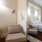 Rent a room of 250 m² in Lisboa