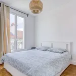 Rent 3 bedroom apartment of 55 m² in Paris