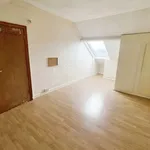 Rent 5 bedroom flat in Wales