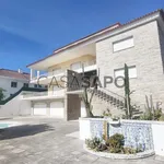 Rent 5 bedroom house of 890 m² in Lisbon