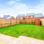 Rent 3 bedroom flat in East Midlands