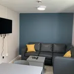 Rent 3 bedroom apartment in South East England