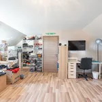 Huur 4 slaapkamer appartement van 155 m² in Braine-l'Alleud