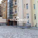 Rent 4 bedroom apartment of 90 m² in Prague