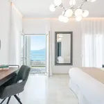 Rent 1 bedroom apartment of 470 m² in Málaga