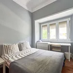 Rent a room in lisbon