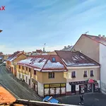 Pronajměte si 2 ložnic/e byt o rozloze 43 m² v slany