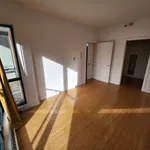 Appartement de 559 m² avec 3 chambre(s) en location à Montreal