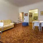 Rent 1 bedroom apartment of 70 m² in Florence