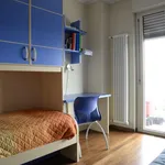 Rent a room of 120 m² in milan