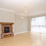 Rent 3 bedroom flat in West Midlands