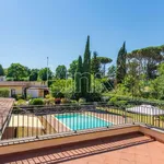 Rent 5 bedroom house of 450 m² in Rome