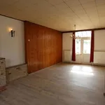 Huur 4 slaapkamer huis van 610 m² in Court-Saint-Etienne