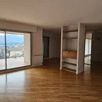 Appartement de 90 m² avec 4 chambre(s) en location à Privas