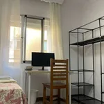 Rent a room of 80 m² in malaga