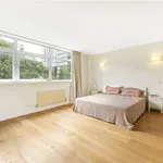 Rent 2 bedroom flat in London