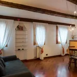 Rent 1 bedroom apartment in Venice