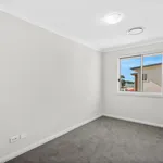 Rent 3 bedroom apartment in Lake Illawarra