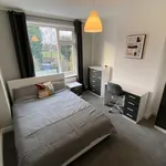 Rent 5 bedroom house in East Midlands