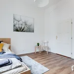 Pronajměte si 2 ložnic/e byt o rozloze 85 m² v Prague