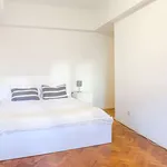 Rent a room in lisbon