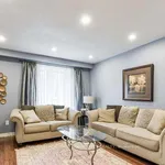 Appartement de 1162 m² avec 3 chambre(s) en location à Newmarket (Huron Heights-Leslie Valley)