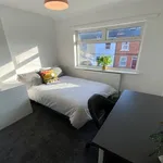 Rent 6 bedroom house in East Midlands