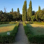 Rent 6 bedroom apartment of 243 m² in Firenze