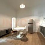 Rent a room of 90 m² in Padova