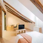 Rent a room of 29 m² in Madrid