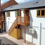 Rent 2 bedroom flat in Worcester