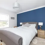 Rent 2 bedroom house in Edinburgh