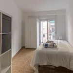 Rent 4 bedroom apartment in Valencia