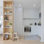 Rent 1 bedroom apartment of 50 m² in Porto