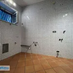 Rent 2 bedroom apartment of 58 m² in Naples