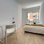 Rent a room of 130 m² in valencia