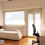 Rent 4 bedroom apartment of 200 m² in Milan