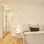 Rent 1 bedroom apartment of 37 m² in Stuttgart