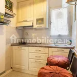 Rent 1 bedroom apartment of 50 m² in Florence