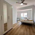 Rent a room of 75 m² in Valencia