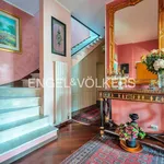 Rent 4 bedroom apartment of 177 m² in Milano