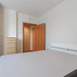 Rent 1 bedroom apartment of 68 m² in milano