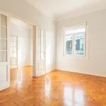 Rent 3 bedroom apartment of 180 m² in Lisbon