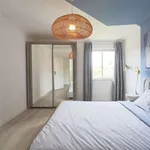 Rent a room in lisbon