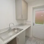 Rent 4 bedroom apartment in East Midlands